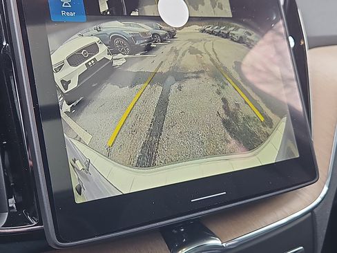 New 2026 Volvo XC60 B5 Plus w/ Protection Package Premier image 7