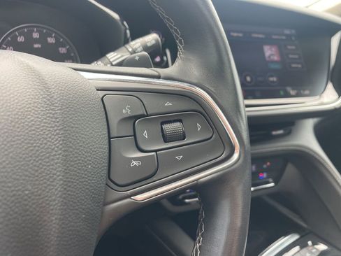 Used 2021 Buick Envision Avenir w/ Technology Package II image 35