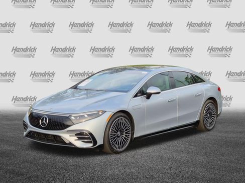 Used 2022 Mercedes-Benz EQS 580 4MATIC Sedan image 5