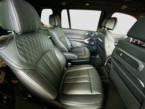 New 2026 BMW ALPINA XB7 image 22