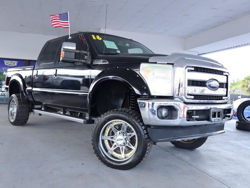 Used 2016 Ford F250 Lariat w/ Chrome Package AWD/4WD image 3