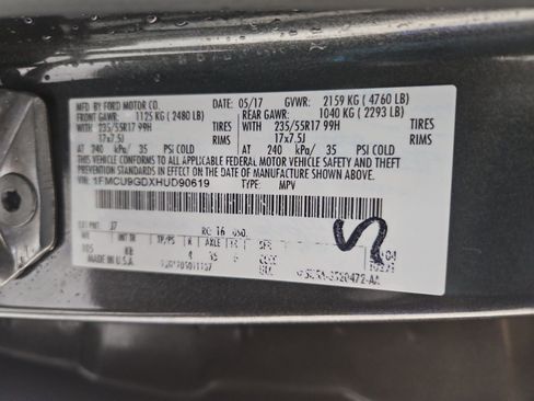 Used 2017 Ford Escape SE image 17