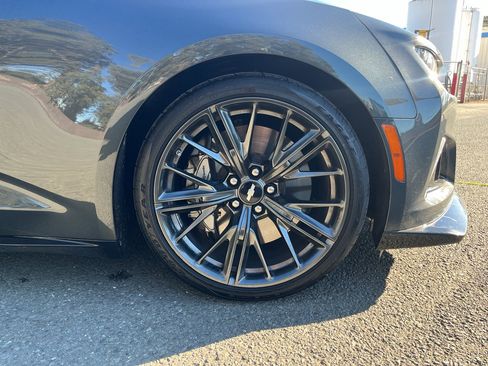 Used 2017 Chevrolet Camaro ZL1 image 14