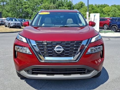 Certified 2023 Nissan Rogue SV w/ SV Premium B Package AWD/4WD image 2