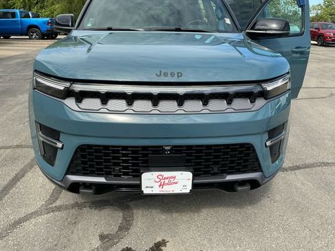 New 2026 Jeep Grand Wagoneer 4WD image 15