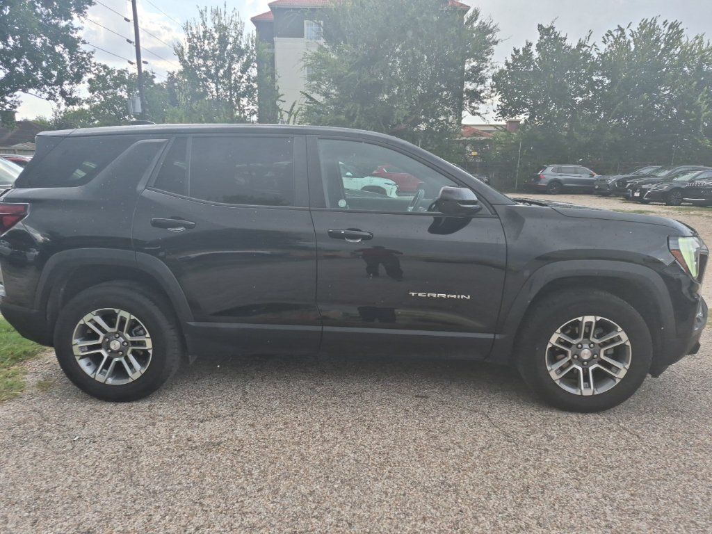 Used 2025 GMC Terrain Elevation AWD/4WD image 5