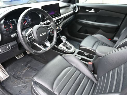 Used 2023 Kia Forte GT-Line w/ GT-Line Premium Package image 16