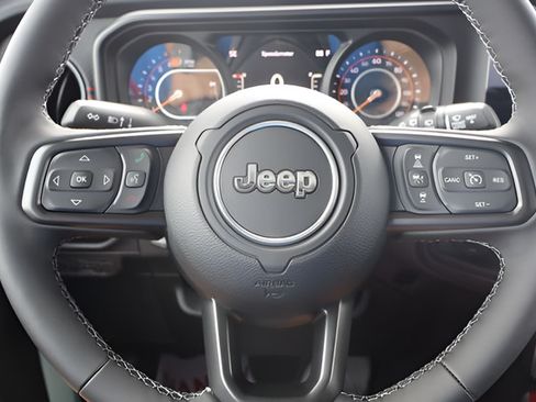 New 2026 Jeep Wrangler Unlimited Rubicon AWD/4WD image 12