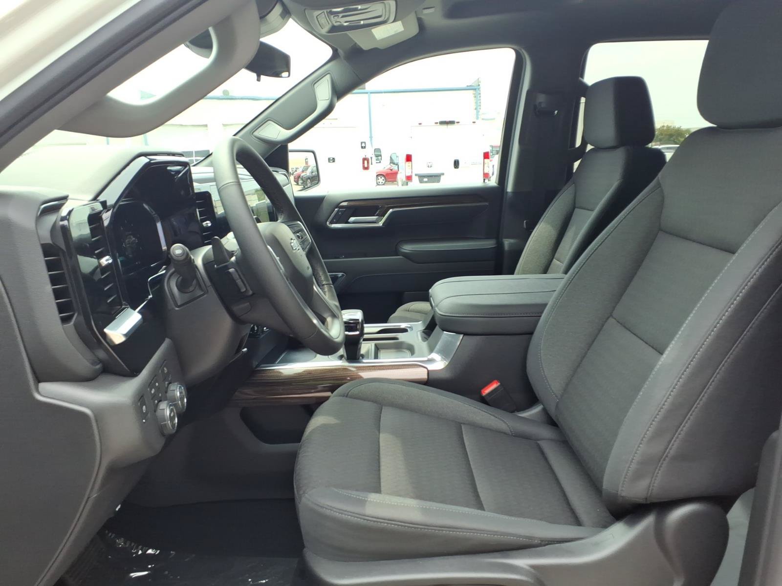 New 2026 Chevrolet Silverado 1500 RST AWD/4WD image 14