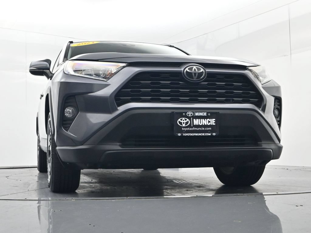 Used 2021 Toyota RAV4 XLE AWD/4WD image 33