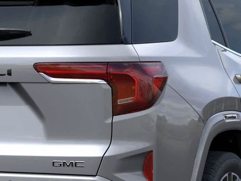 New 2027 GMC Terrain Denali w/ LPO, Black Badging Package AWD/4WD image 11