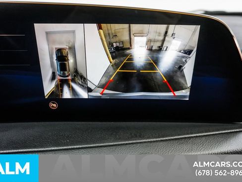 Used 2025 Cadillac XT4 Premium Luxury FWD image 34