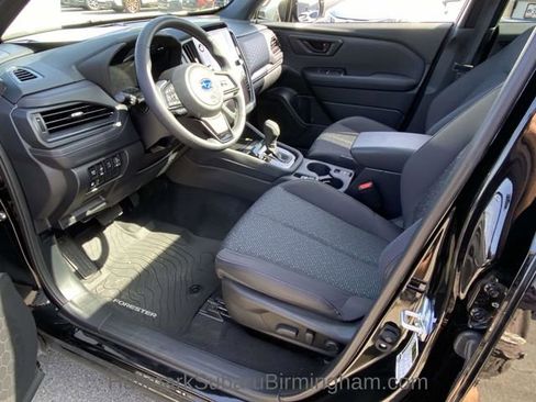 Used 2025 Subaru Forester Premium image 13
