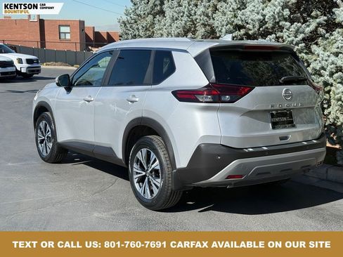 Used 2023 Nissan Rogue SV w/ SV Premium B Package image 5