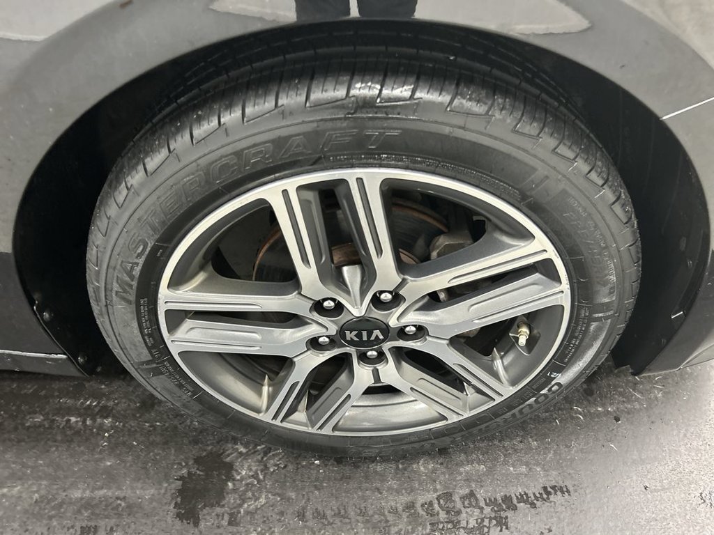 Used 2019 Kia Forte S w/ S Premium Package FWD image 8