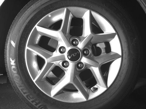 Used 2025 Kia Soul LX w/ LX Technology Package image 20