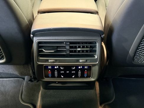 Used 2025 Audi Q7 3.0T Premium Plus w/ Premium Plus Package image 23