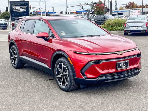 Used 2026 Chevrolet Equinox EV LT image 5