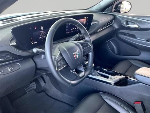 Used 2025 Buick Envista Sport Touring FWD image 12