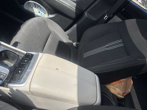 Used 2022 Hyundai Tucson SEL w/ Convenience Package FWD image 4