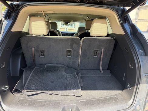 Used 2019 Buick Enclave Essence AWD/4WD image 23