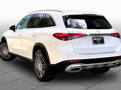 Used 2023 Mercedes-Benz GLC 300 4MATIC image 12