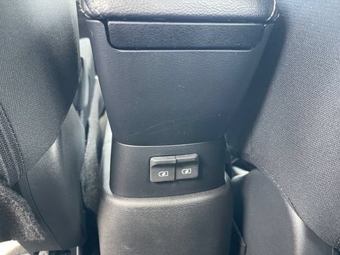 Used 2023 Nissan Kicks S w/ Interior Electronics Package FWD image 17