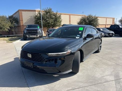 Used 2023 Honda Accord EX image 7