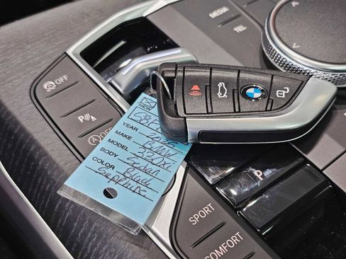 New 2025 BMW 330i xDrive Sedan w/ Convenience Package image 30