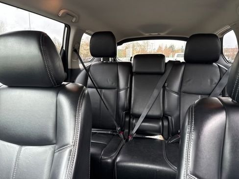 Used 2018 Nissan Pathfinder SL w/ Midnight Edition Package image 29