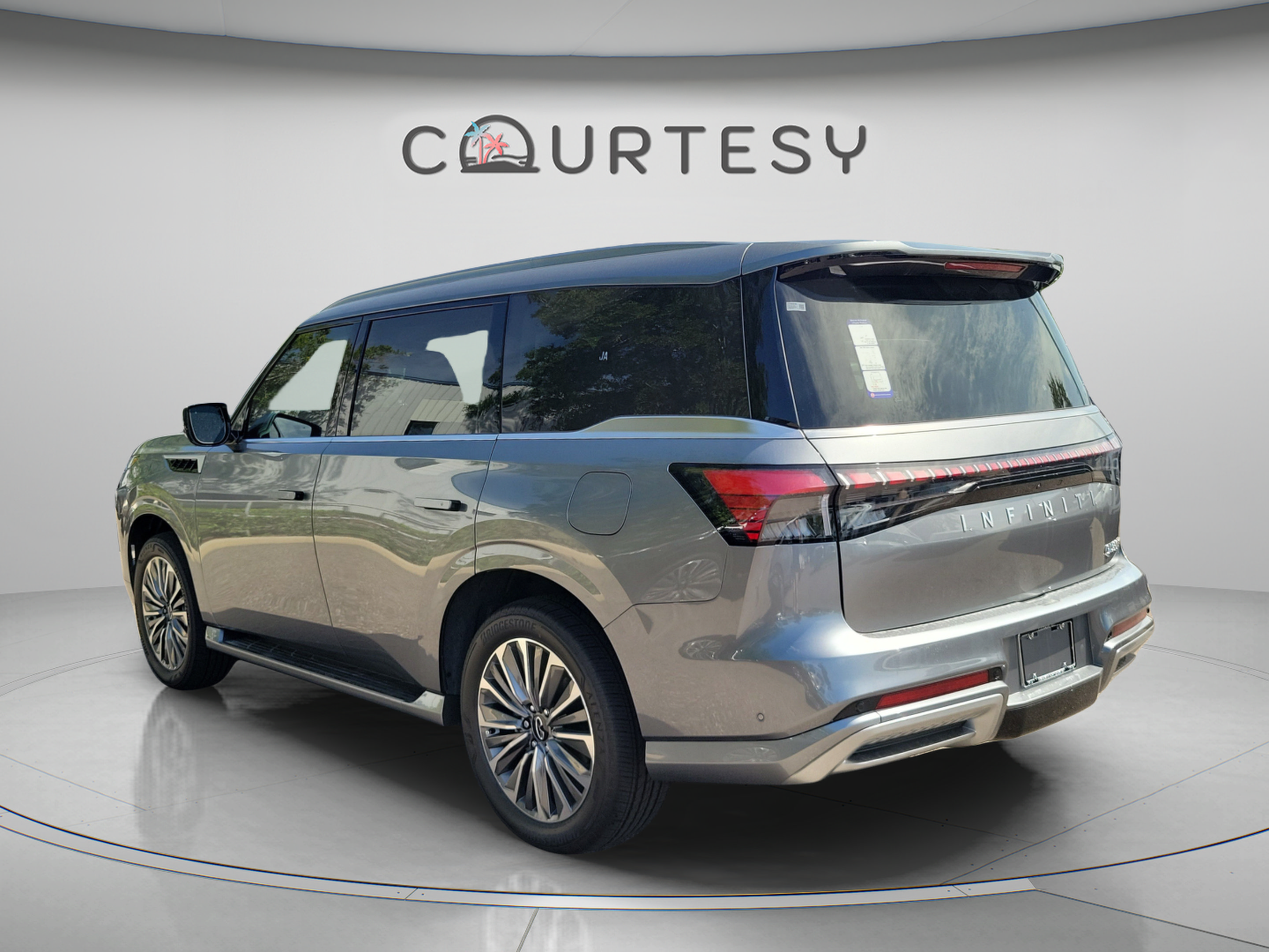 New 2027 INFINITI QX80 Luxe w/ Exterior Package AWD/4WD image 2