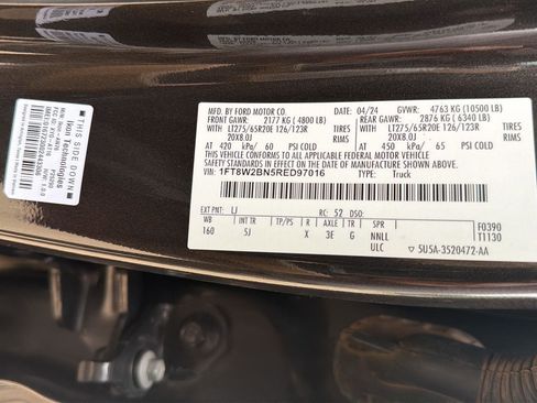 Used 2024 Ford F250 Lariat w/ Sport Appearance Package image 30