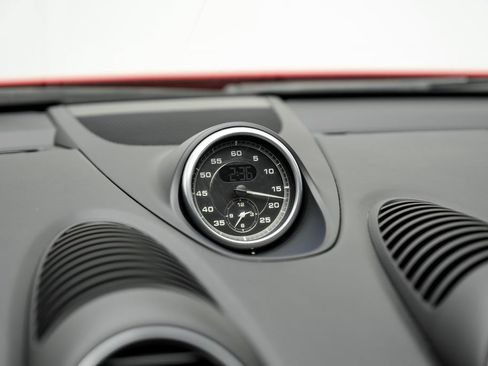 Used 2019 Porsche 718 Cayman GTS RWD image 32