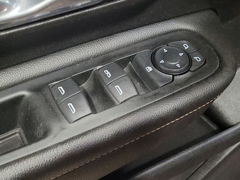 Used 2018 GMC Terrain SLE AWD/4WD image 27