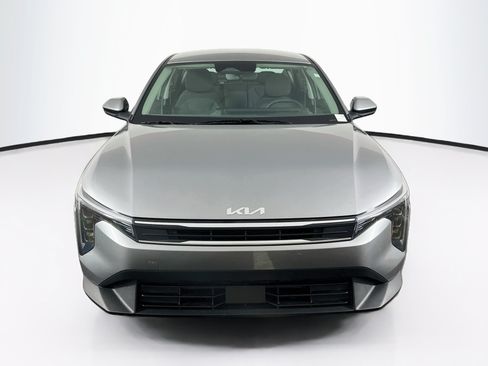 Used 2025 Kia K4 FWD image 2