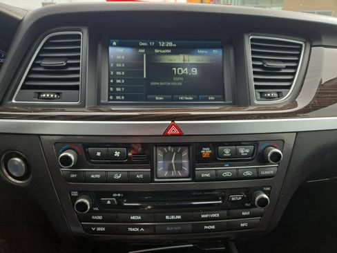 Used 2017 Genesis G80 3.8 image 16