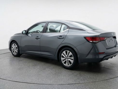 Used 2025 Nissan Sentra S image 5