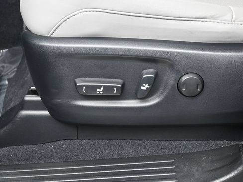 Used 2023 Lexus GX 460 w/ Black Line Special Edition AWD/4WD image 12