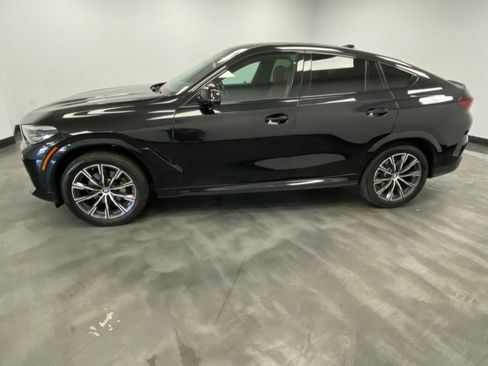 Used 2022 BMW X6 xDrive40i w/ M Sport Package image 3