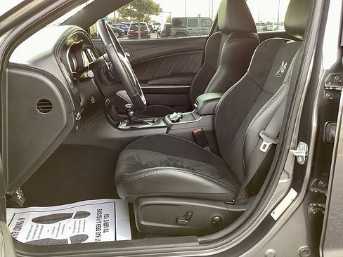 Used 2022 Dodge Charger Scat Pack image 9