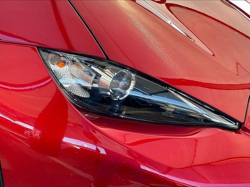 Used 2019 MAZDA MX-5 Miata RF Grand Touring image 25