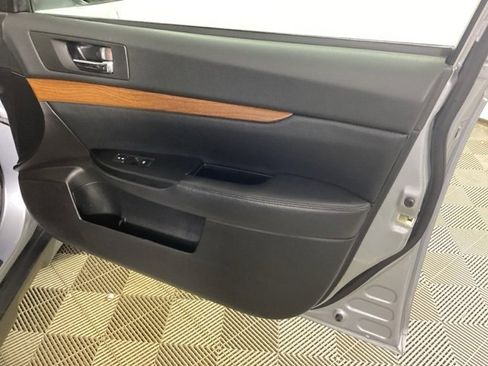 Used 2013 Subaru Outback 2.5i Limited w/ Moonroof Pkg image 19