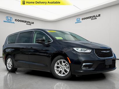 Used 2023 Chrysler Pacifica Touring-L