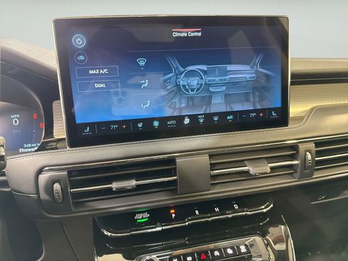 New 2026 Lincoln Corsair Premiere AWD/4WD image 20