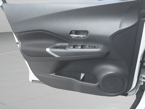 Used 2022 Nissan Kicks SV FWD image 31