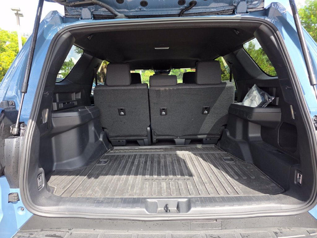 Certified 2026 Toyota 4Runner SR5 AWD/4WD image 19