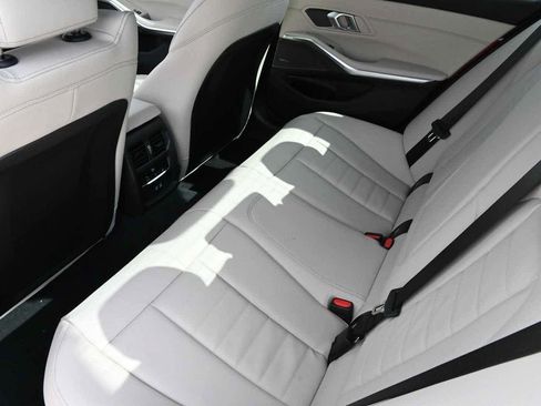 Used 2026 BMW 330i Sedan w/ M Sport Package RWD image 10