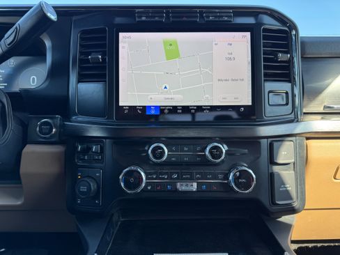 Used 2024 Ford F350 Lariat w/ Chrome Package image 22