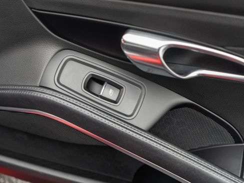 Used 2018 Porsche 911 Carrera RWD image 27