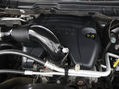 Used 2018 RAM 1500 Laramie w/ Convenience Group AWD/4WD image 20